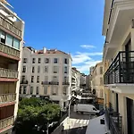 A025-appartement 2 - Carre D'or-hyper Centre * Канны