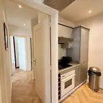 A025-appartement 2 - Carre D'or-hyper Centre *