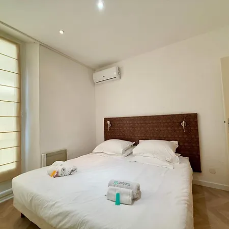 A025-appartement 2 - Carre D'or-hyper Centre