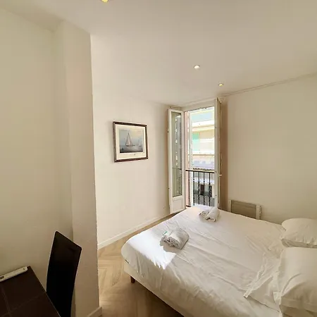 A025-appartement 2 - Carre D'or-hyper Centre דירה *