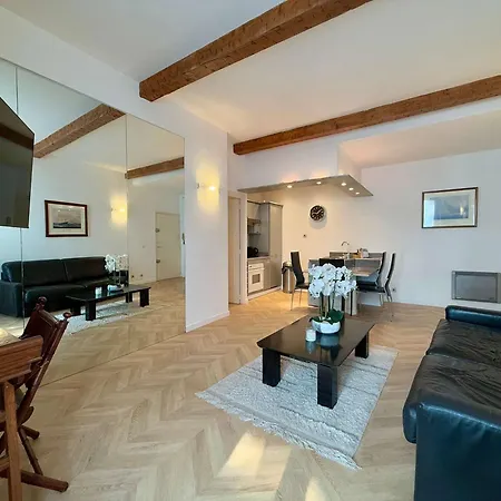 A025-appartement 2 - Carre D'or-hyper Centre