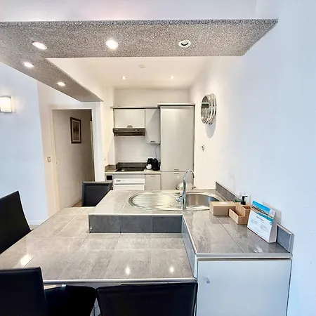 A025-appartement 2 - Carre D'or-hyper Centre Apartment Cannes