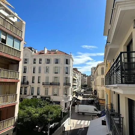 A025-appartement 2 - Carre D'or-hyper Centre * Cannes
